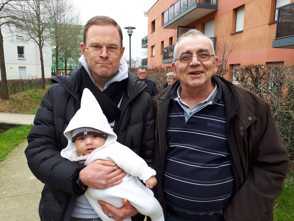 Boris et Bernard avec Adao prêt pour la balade